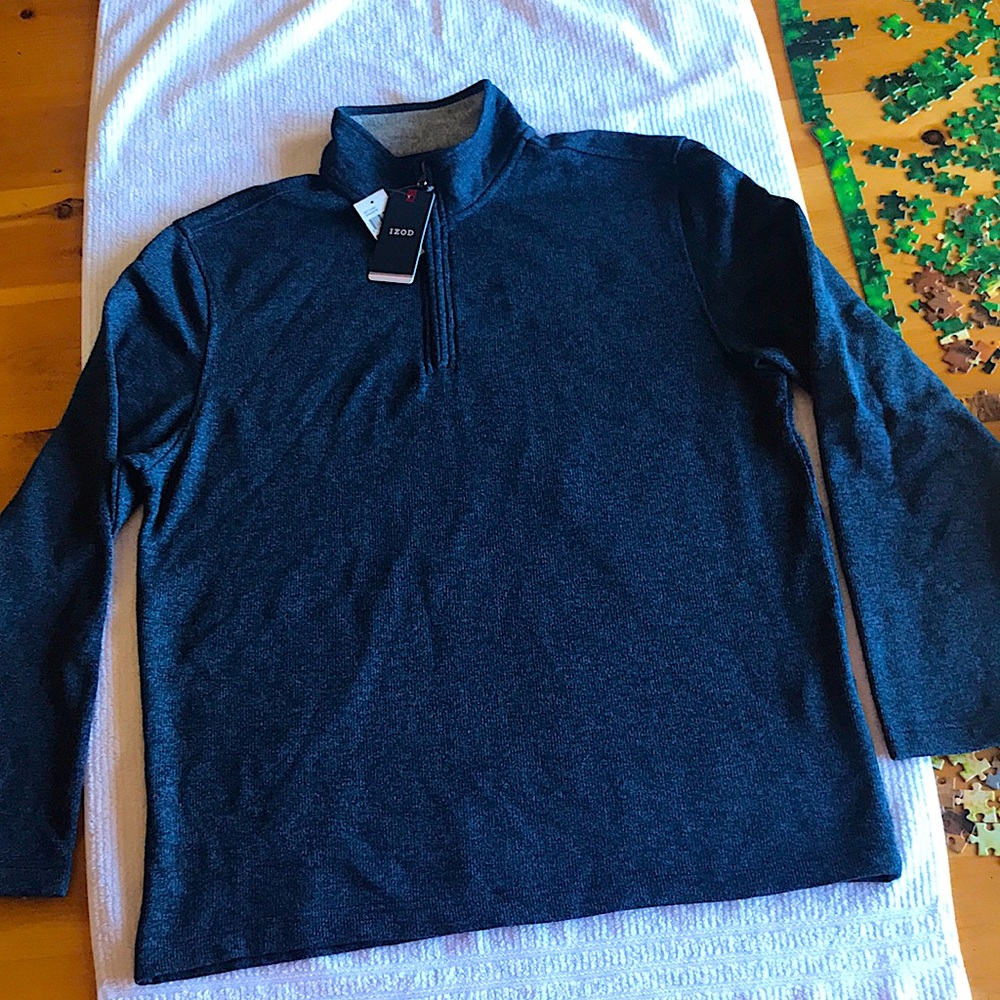 Men’s Izod long sleeve partial front zipper marbled blue sweater. NWT